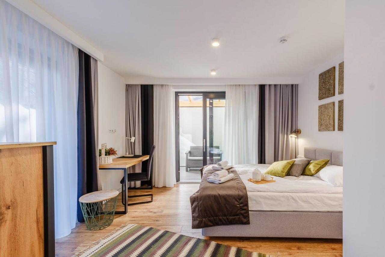 Rezydencja Ornak 5 - Stylowe Apartamenty Z Balkonami I Jacuzzi, 5 Min Pieszo Do Krupowek, Izby Podhalanskie Ζακοπάνε Εξωτερικό φωτογραφία